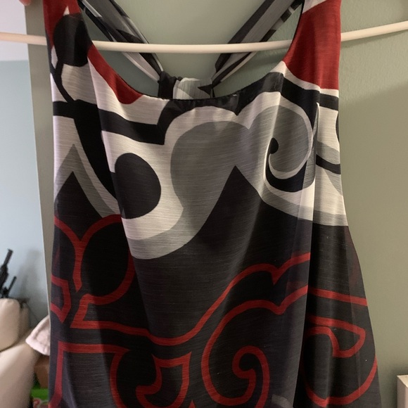 Halter neck mid-length dress - Picture 3 of 9